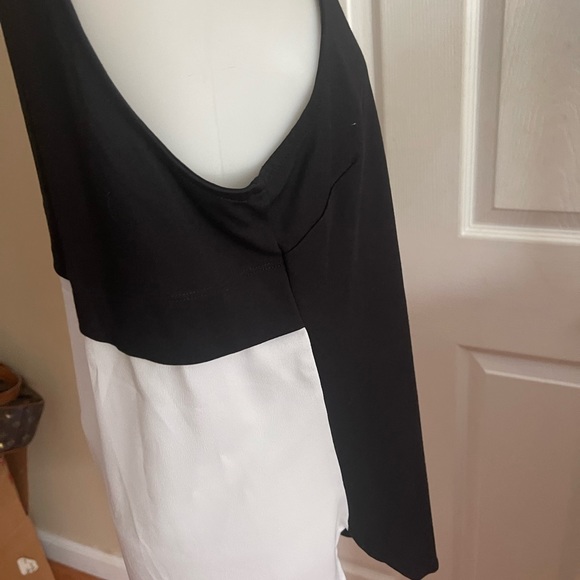 Banana Republic Blk Sleeveless Top SZ S - Picture 7 of 9